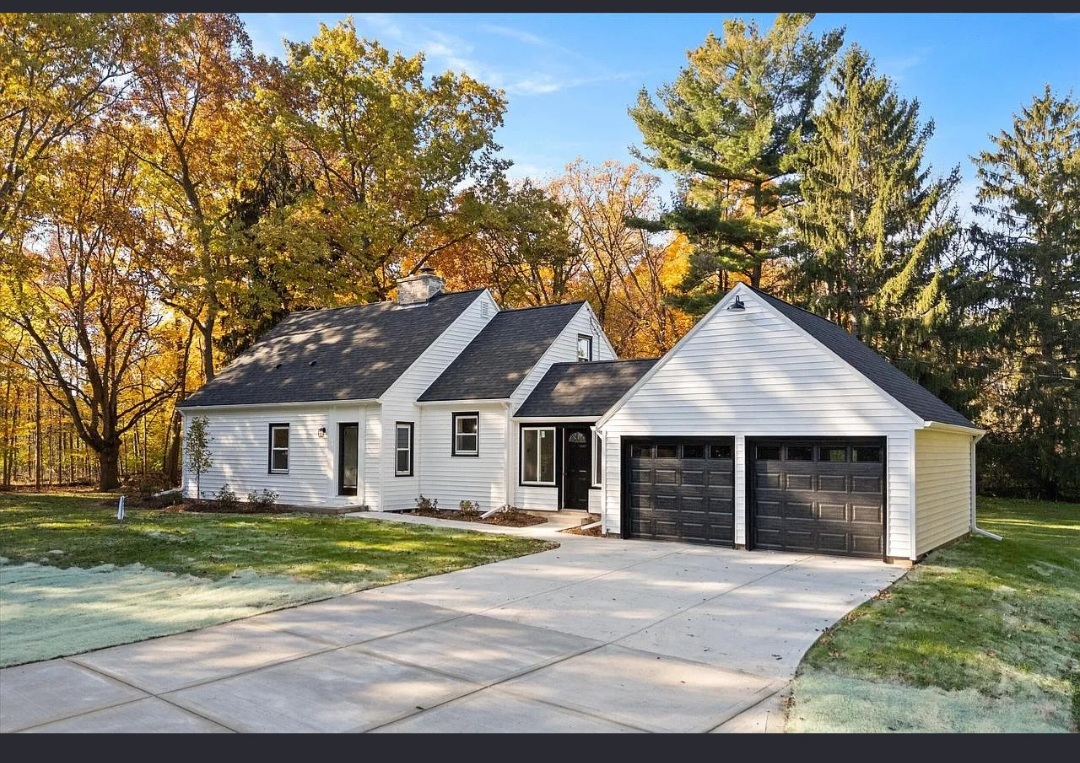 BEAUTIFULLY UPDATED HOMES